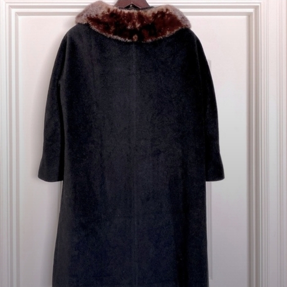 Vintage 100% Cashmere Bond’s Fifth Avenue Coat Large – Real Fur Collar - Picture 2 of 9